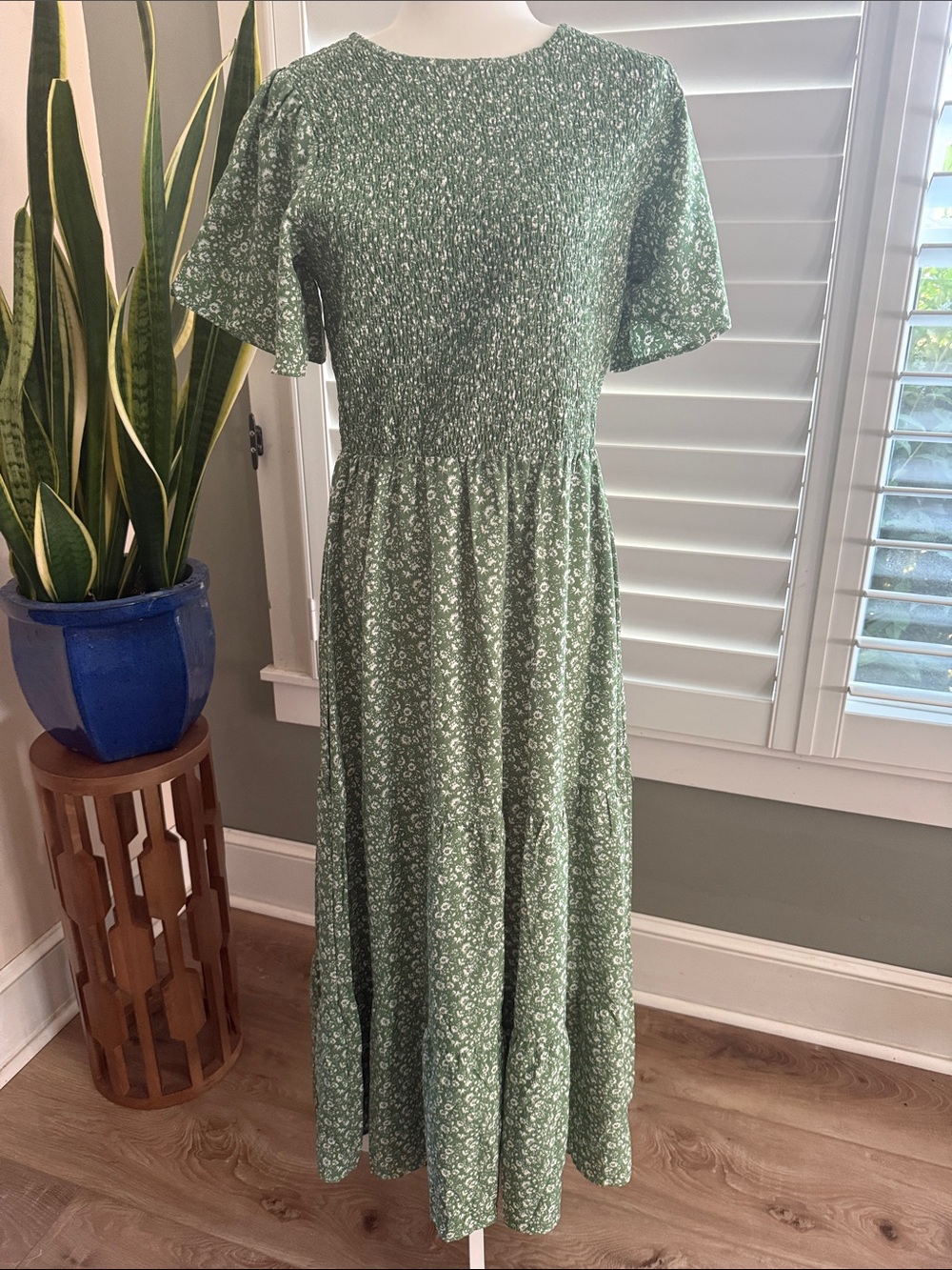 Green Floral Maxi Dress - Smocked Bodice NWT